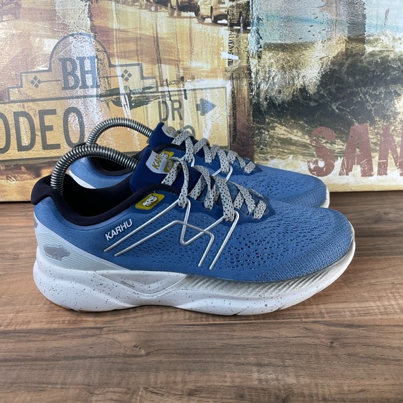 Karhu Synchron 1.5 Men’s Size 8Running Shoes ‘Saxony Blue / Oriole’ F100315 - Picture 2 of 8